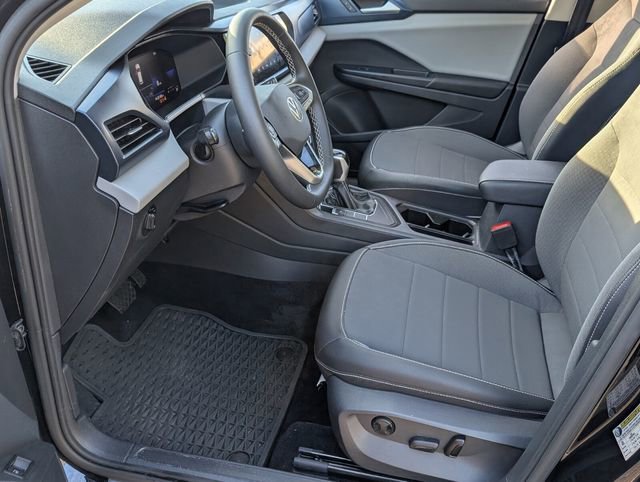 Used 2022 Volkswagen Taos SE image 9