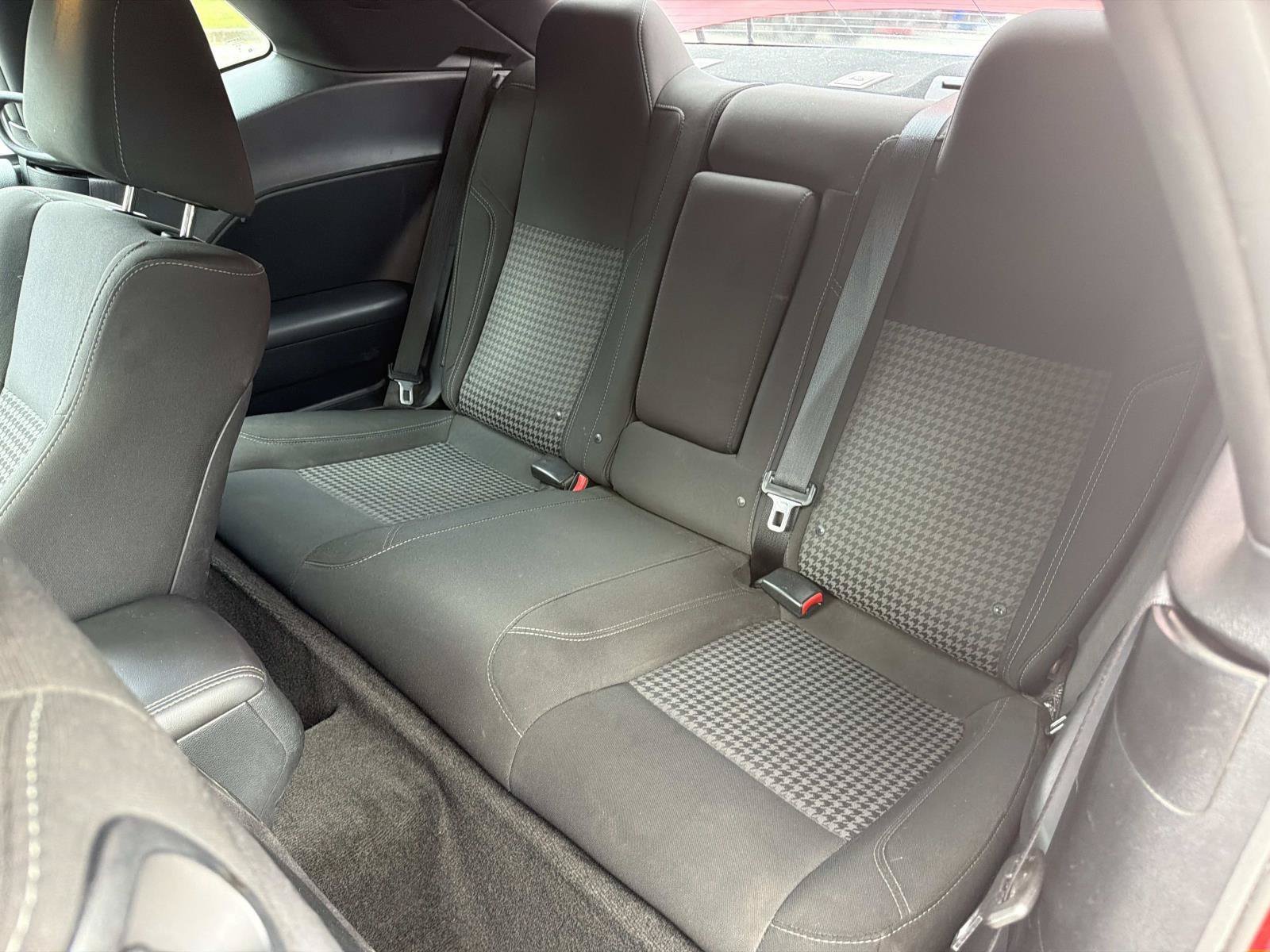 Used 2015 Dodge Challenger R/T w/ Quick Order Package 28B R/T RWD image 20