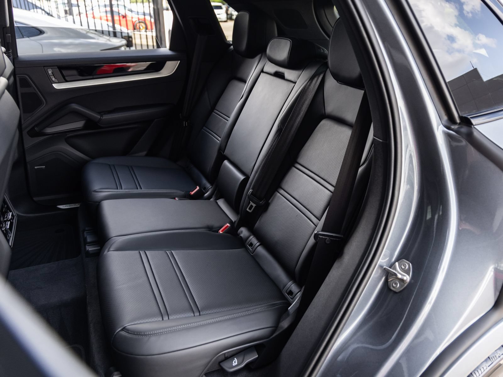 New 2026 Porsche Cayenne S AWD/4WD image 38