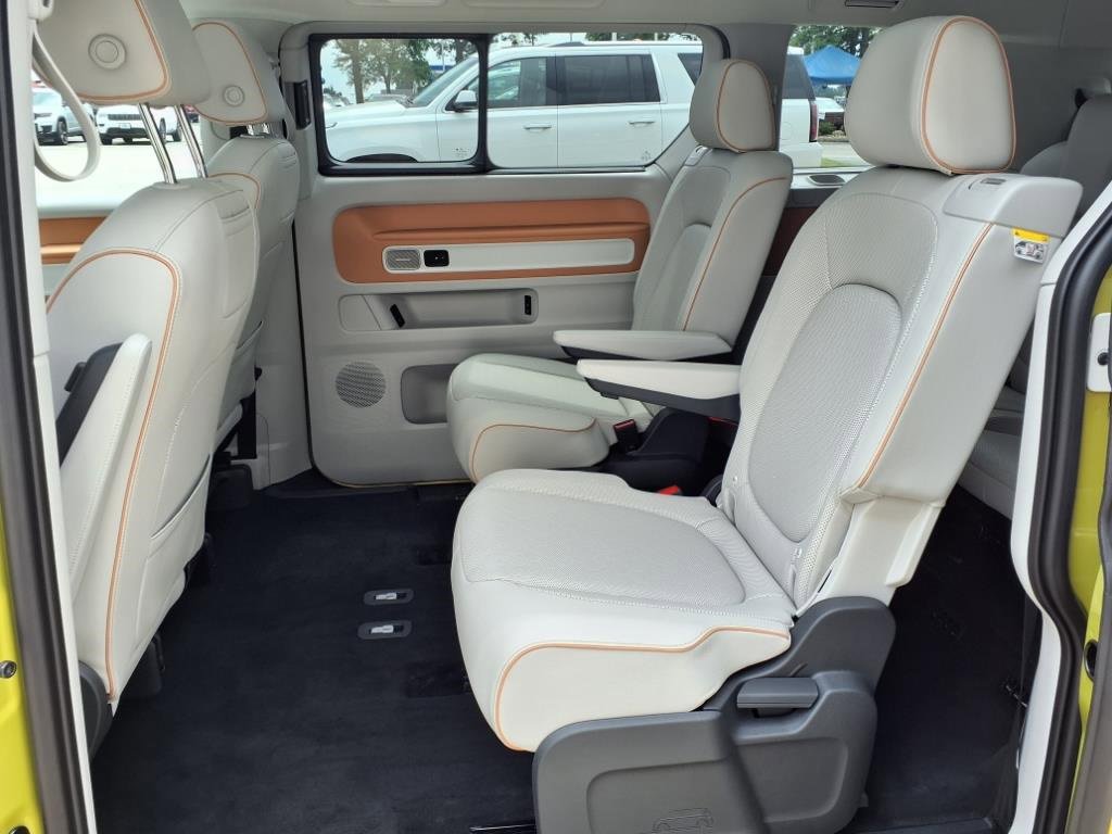 New 2025 Volkswagen ID. Buzz Pro S Plus image 20
