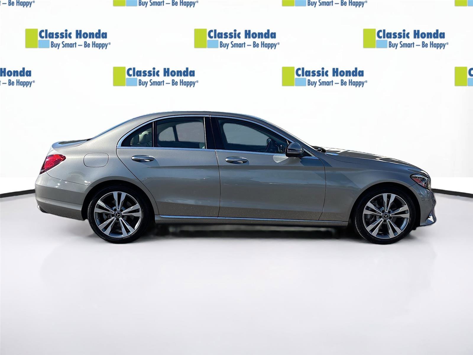 Used 2020 Mercedes-Benz C 300 Sedan image 9