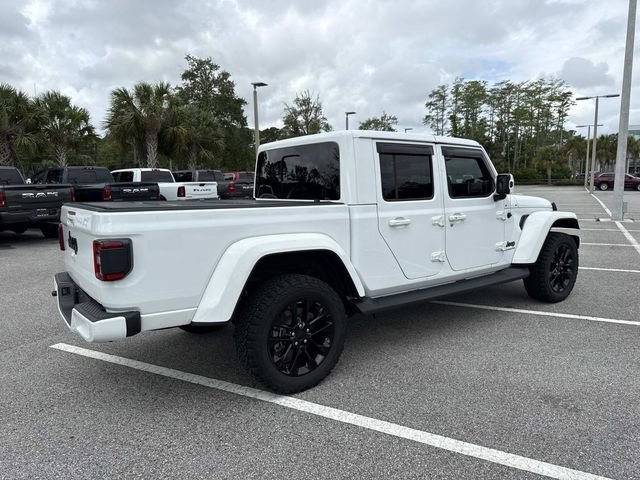 Used 2021 Jeep Gladiator Overland AWD/4WD image 3