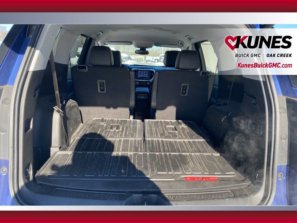 Used 2023 GMC Acadia SLT w/ Elevation Edition image 26