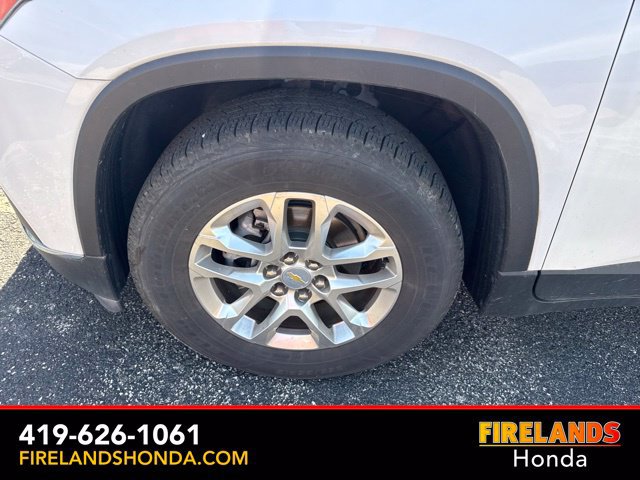 Used 2020 Chevrolet Traverse LT w/ Driver Confidence II Package AWD/4WD image 12
