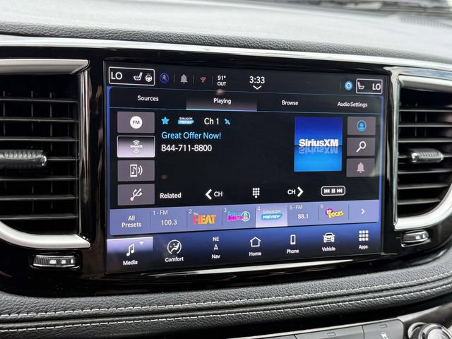 Used 2024 Chrysler Pacifica Limited FWD image 15
