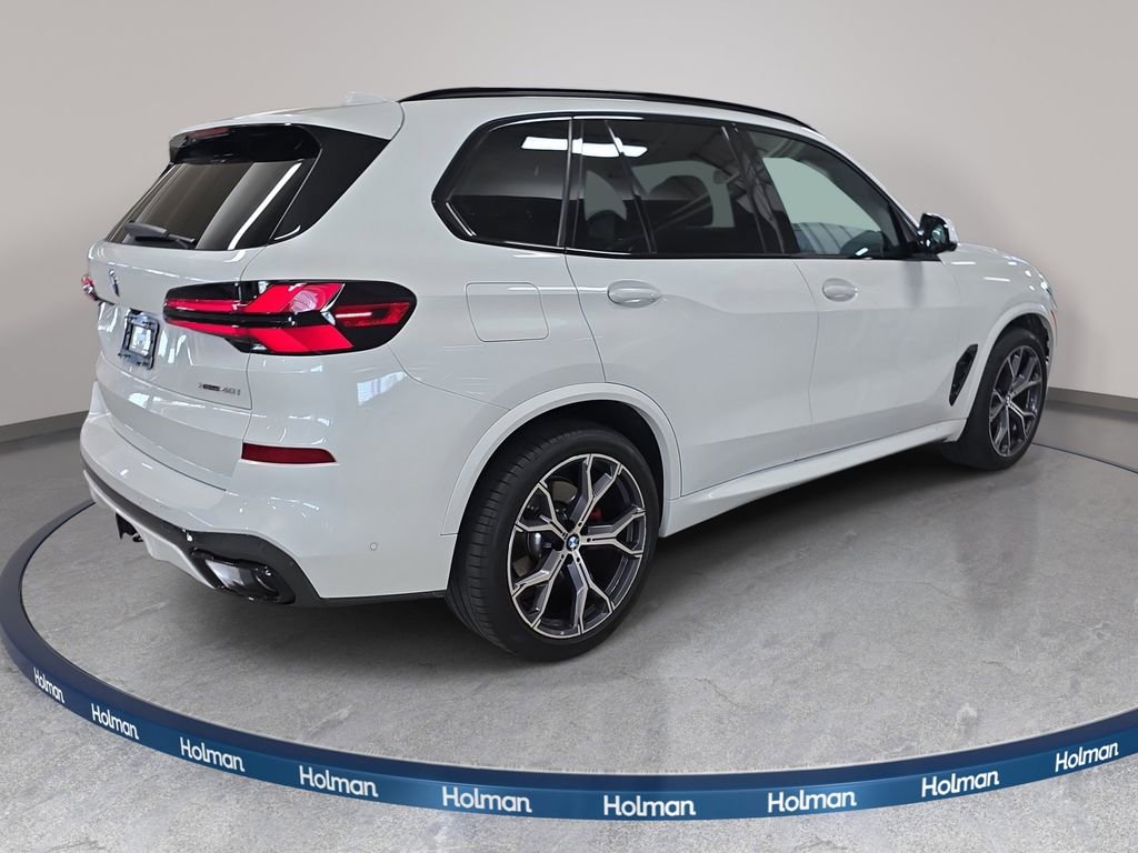 Used 2024 BMW X5 xDrive40i w/ M Sport Package AWD/4WD image 7