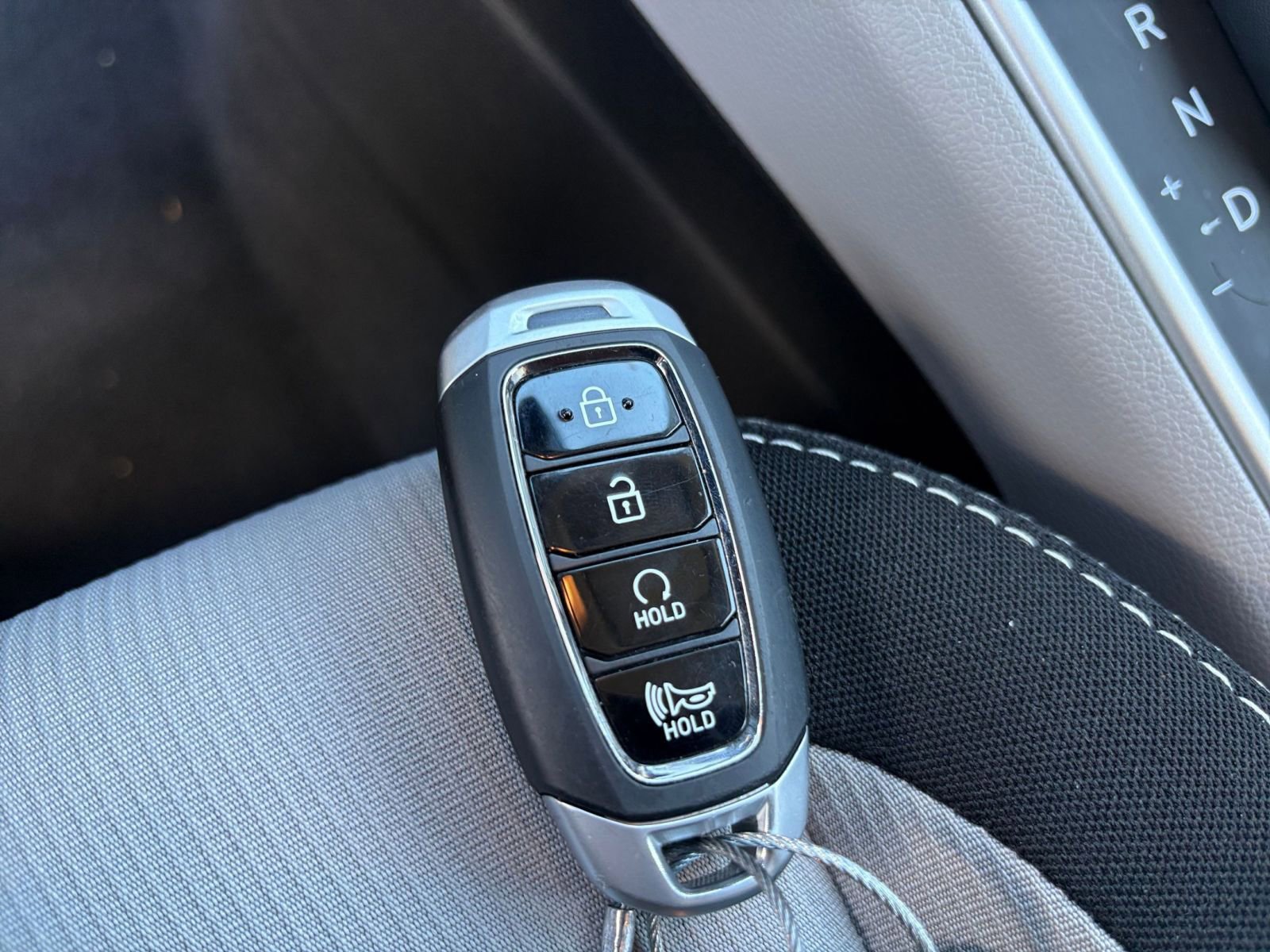 Used 2025 Hyundai Venue SEL image 21