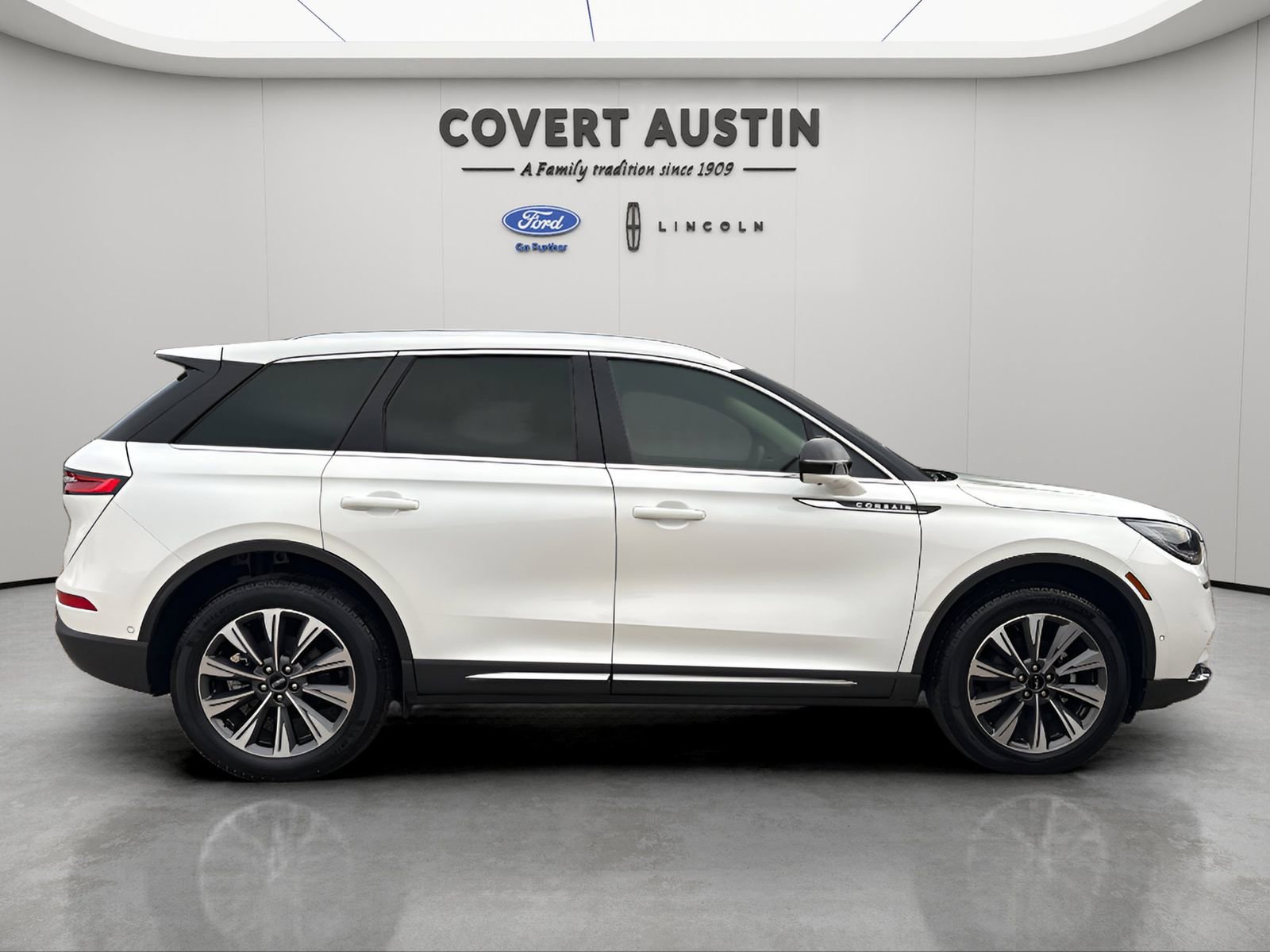 Certified 2022 Lincoln Corsair Reserve w/ Equipment Group 201A AWD/4WD image 6