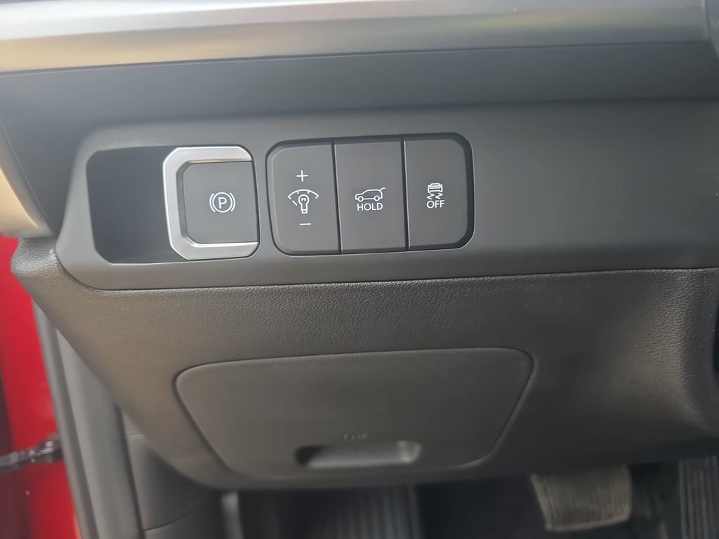 Used 2025 Hyundai Santa Fe SEL FWD image 27