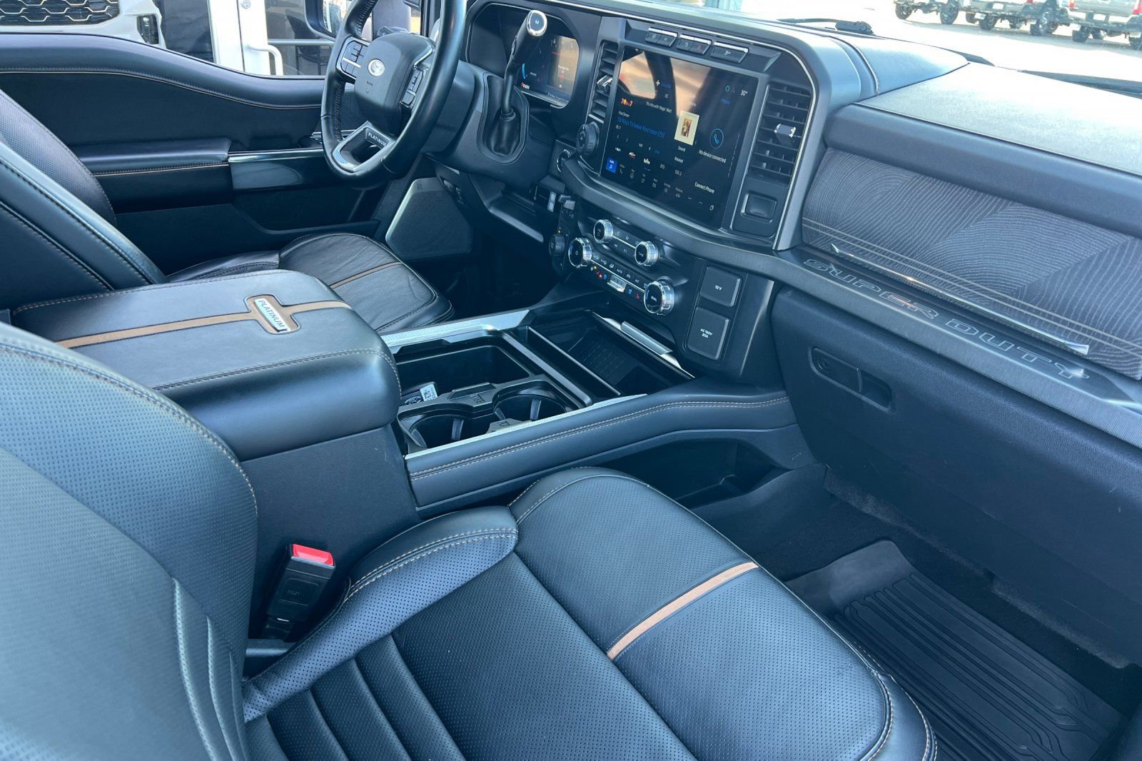 Used 2023 Ford F350 Platinum AWD/4WD image 16