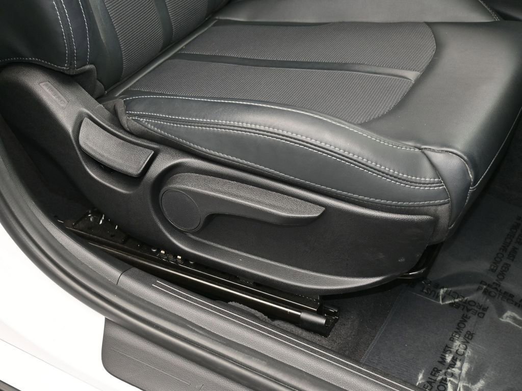 Used 2023 Kia K5 GT-Line image 45