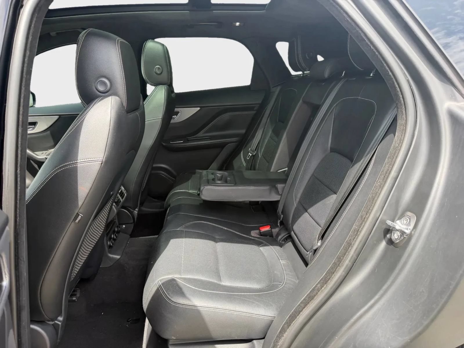 Used 2020 Jaguar F-PACE S AWD/4WD image 18