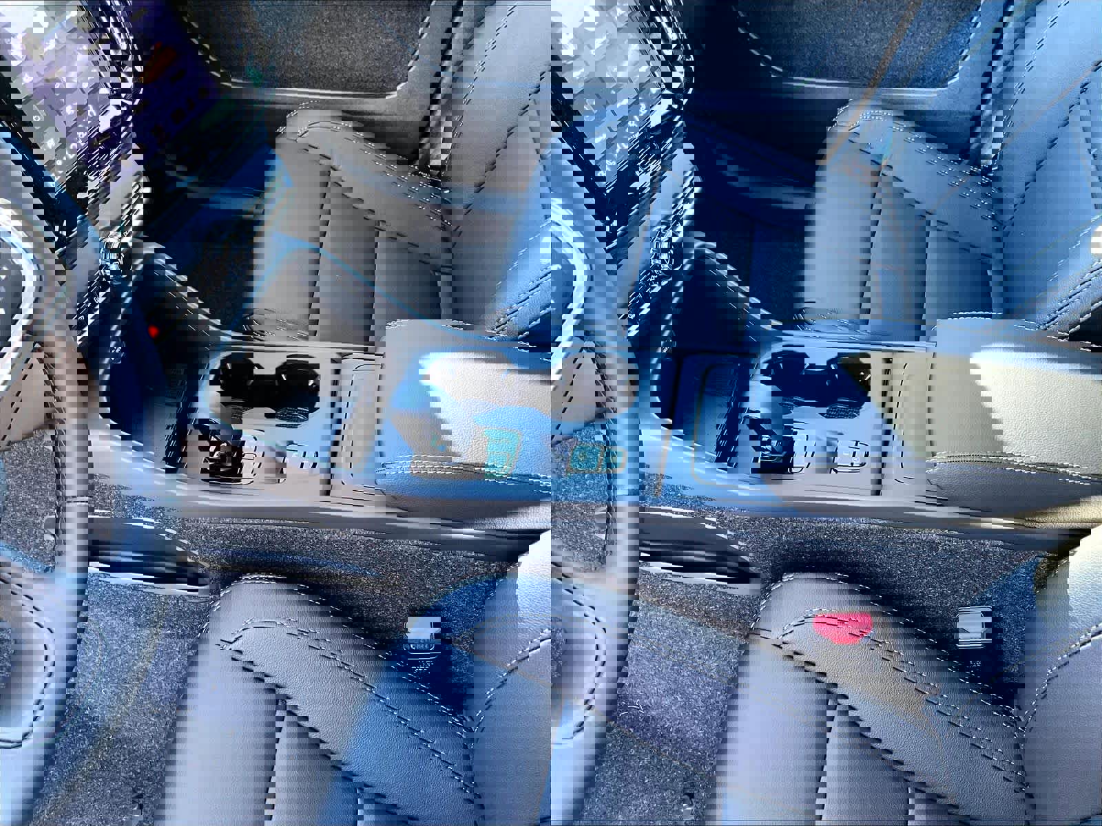 New 2026 Volvo XC40 B5 Core w/ Climate Package image 10