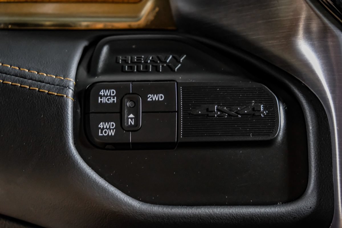 Used 2024 RAM 2500 Limited AWD/4WD image 25