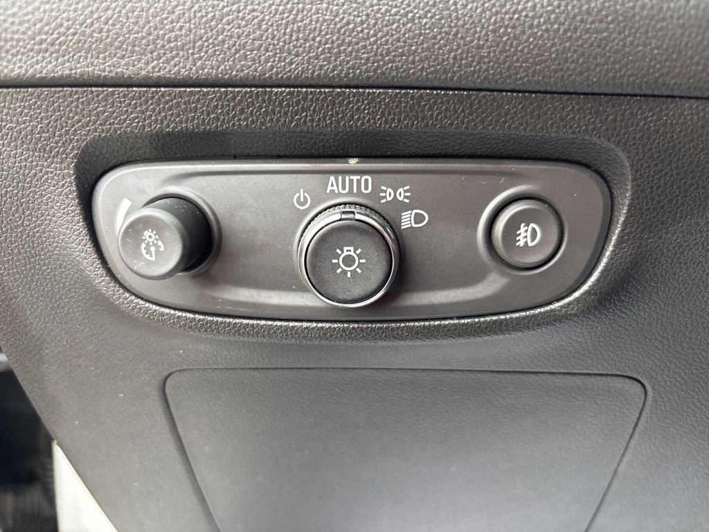 Used 2023 Buick Encore GX Preferred w/ Cold Weather Comfort Package FWD image 24