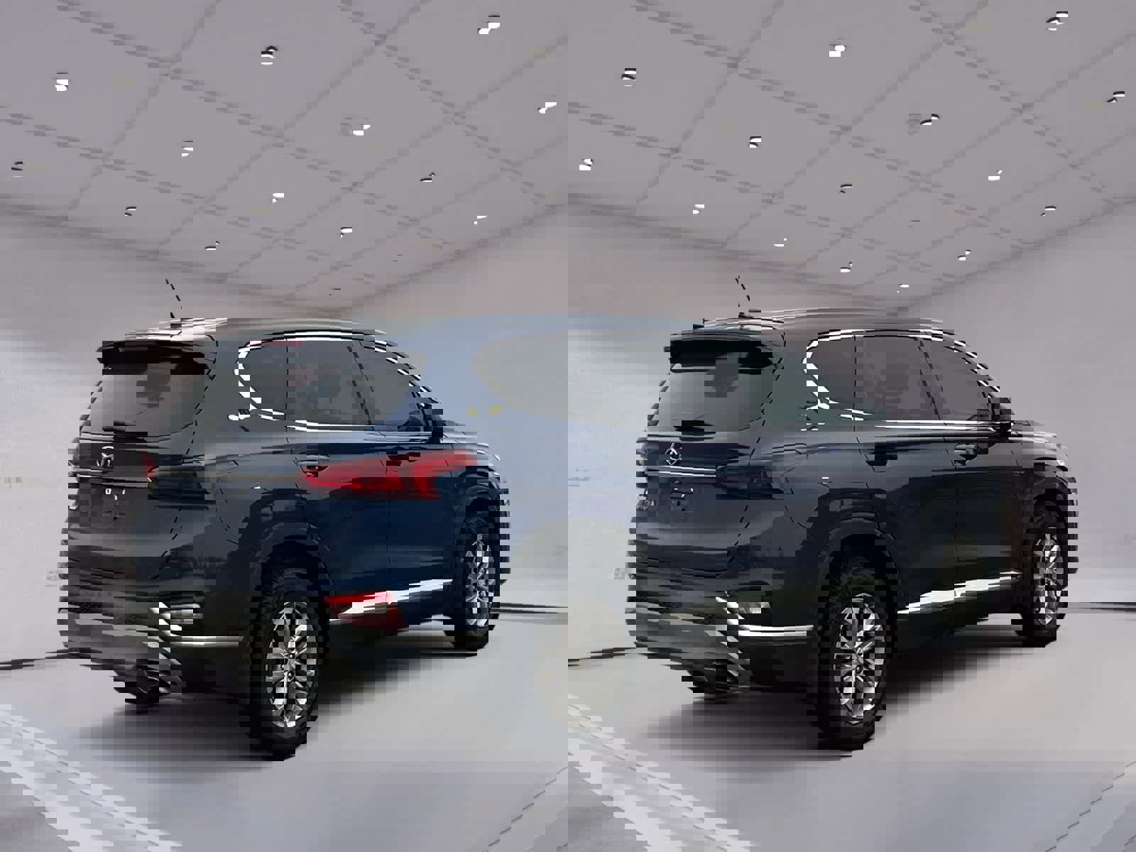 Used 2020 Hyundai Santa Fe SE image 5