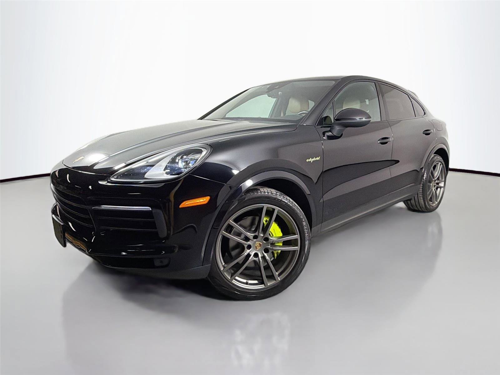 Certified 2022 Porsche Cayenne Platinum Edition AWD/4WD image 1