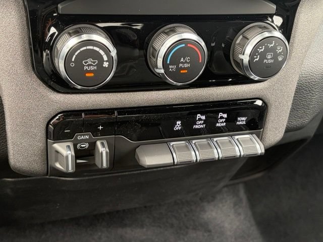 New 2026 RAM 1500 Express AWD/4WD image 20