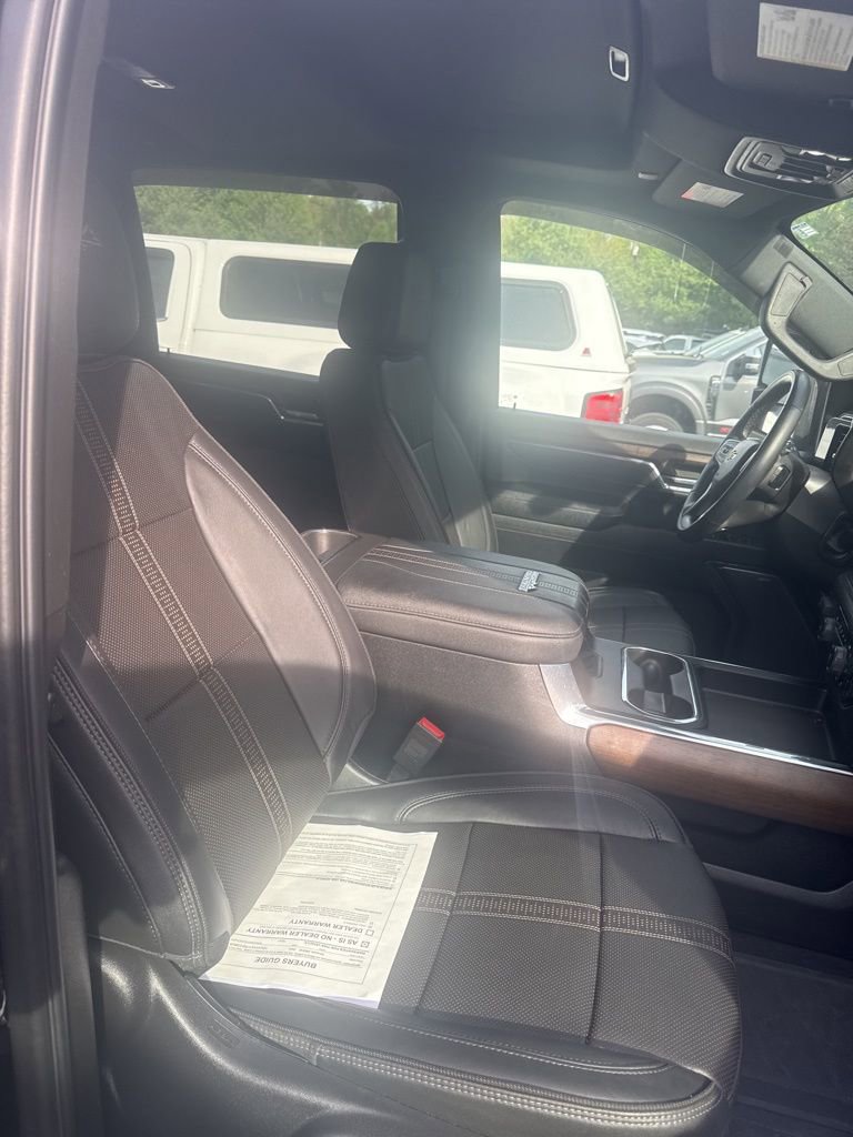 Used 2024 Chevrolet Silverado 3500 High Country w/ High Country Premium Package AWD/4WD image 15