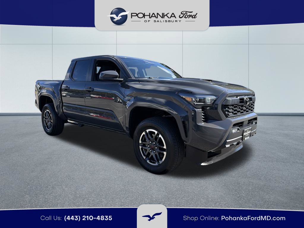 Used 2024 Toyota Tacoma TRD Sport AWD/4WD image 4