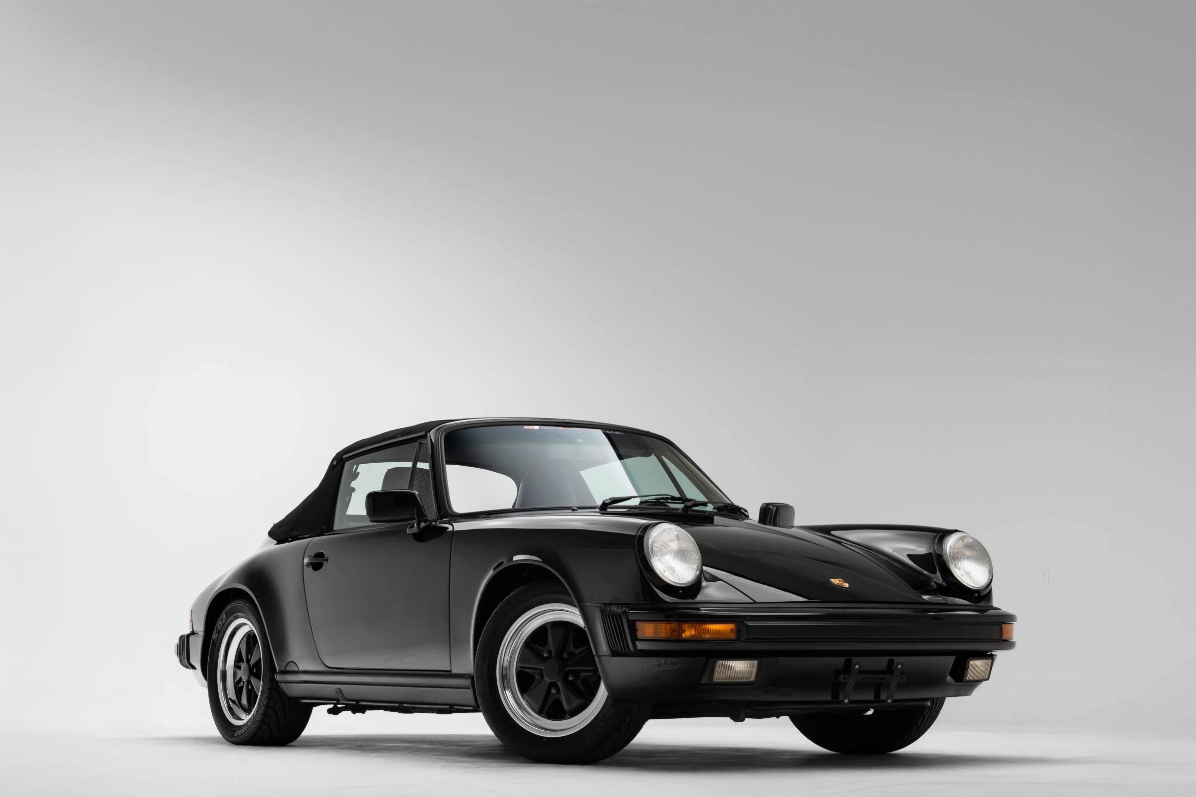 Used 1987 Porsche 911 Carrera RWD image 3
