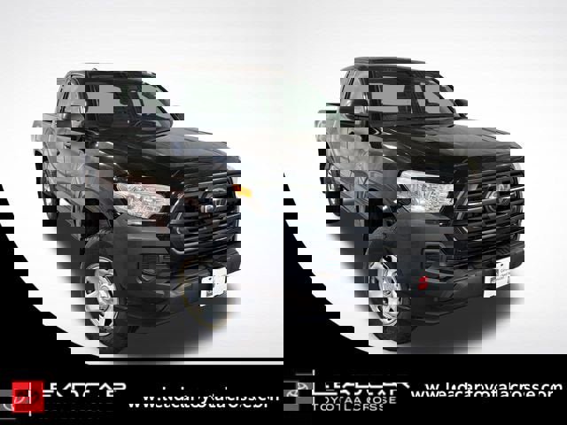 Used 2018 Toyota Tacoma SR image 1