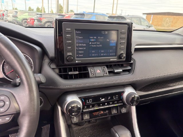 Used 2022 Toyota RAV4 XLE Premium AWD/4WD image 20