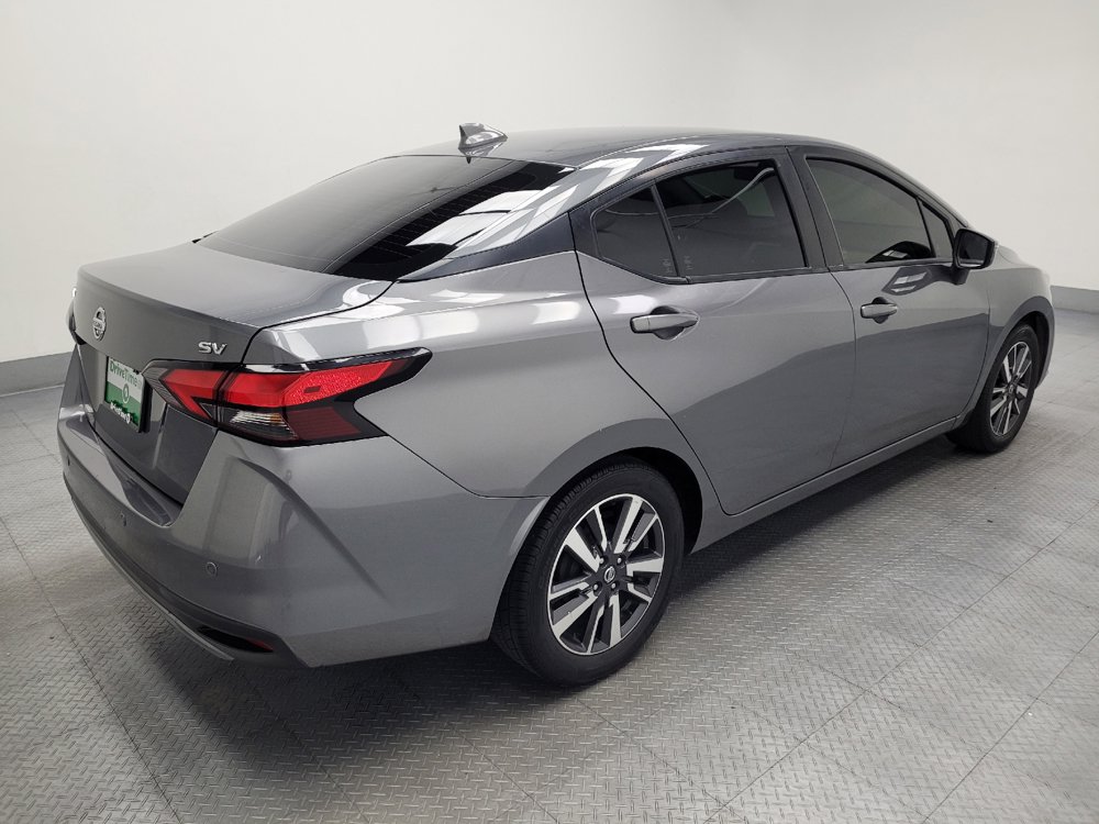 Used 2021 Nissan Versa SV FWD image 10