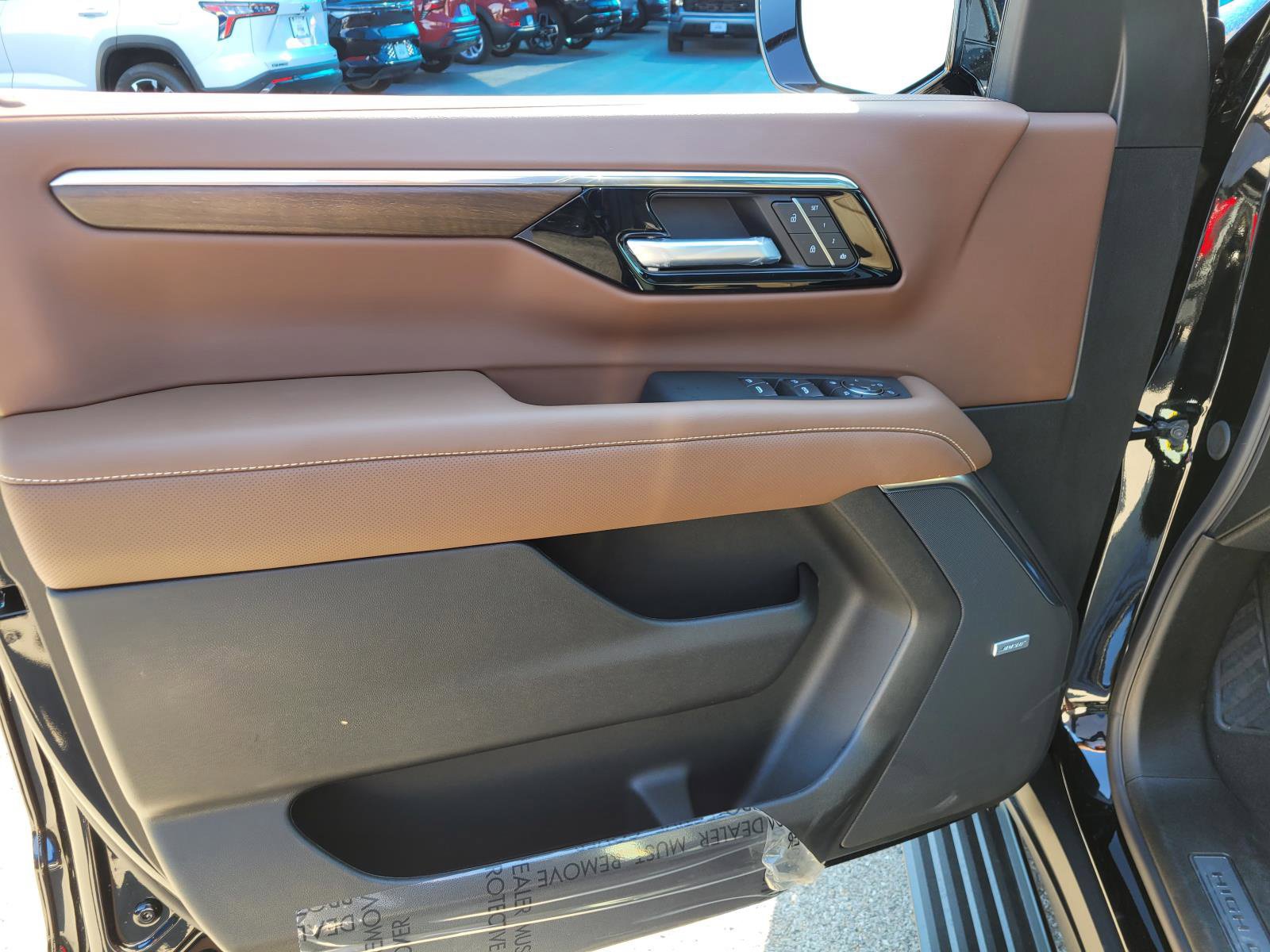 New 2026 Chevrolet Tahoe High Country AWD/4WD image 13