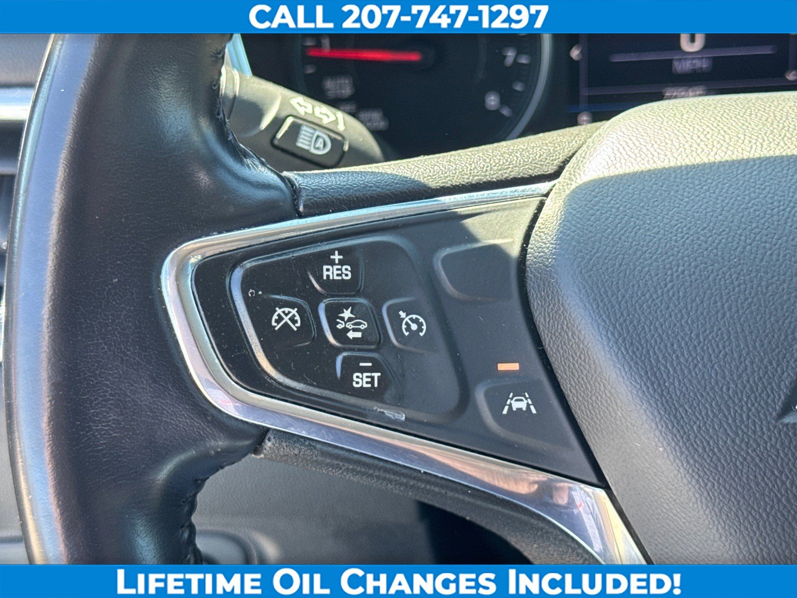 Used 2020 Chevrolet Equinox LT w/ Driver Convenience Package FWD image 18
