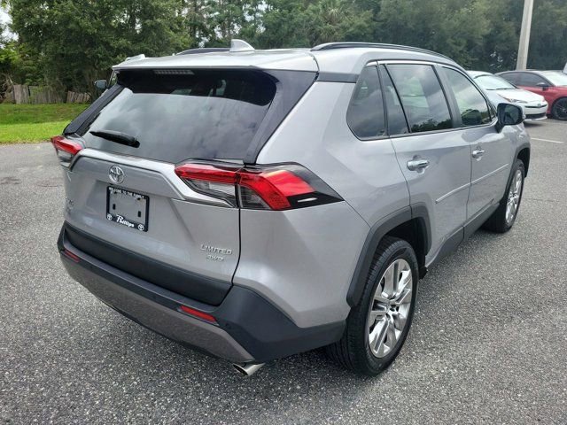 Used 2019 Toyota RAV4 Limited AWD/4WD image 10