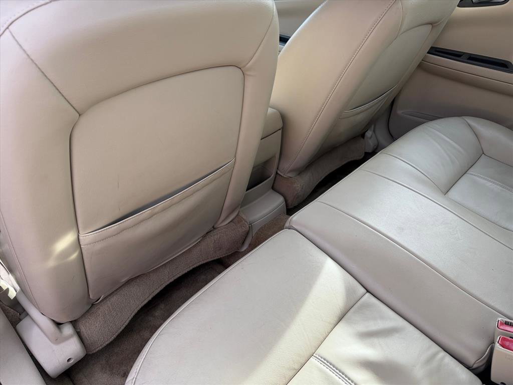 Used 2009 Chevrolet Impala LT w/ Luxury Edition Package image 24
