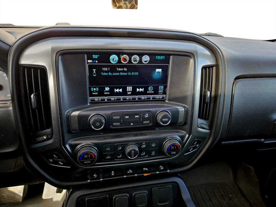 Used 2018 Chevrolet Silverado 1500 LTZ Z71 w/ Redline Edition image 23