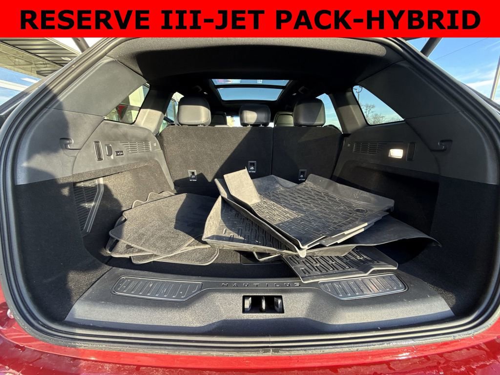 Used 2024 Lincoln Nautilus Reserve w/ Equipment Group 203A image 21