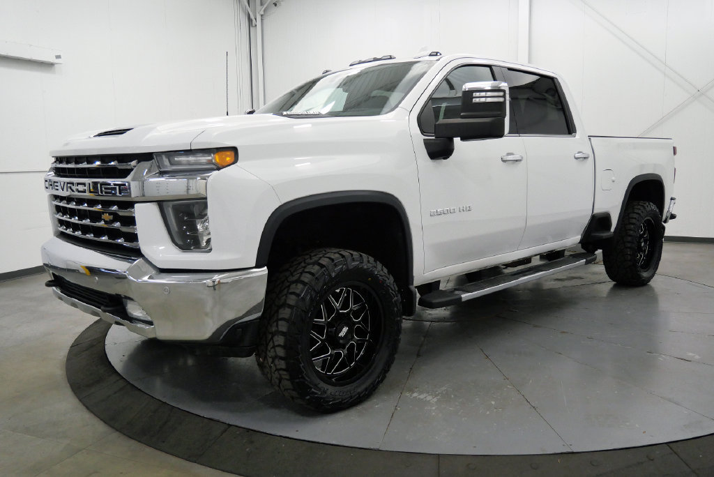Used 2021 Chevrolet Silverado 2500 LTZ w/ LTZ Premium Package AWD/4WD image 4