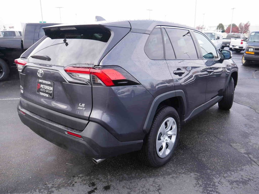 Used 2022 Toyota RAV4 LE image 20