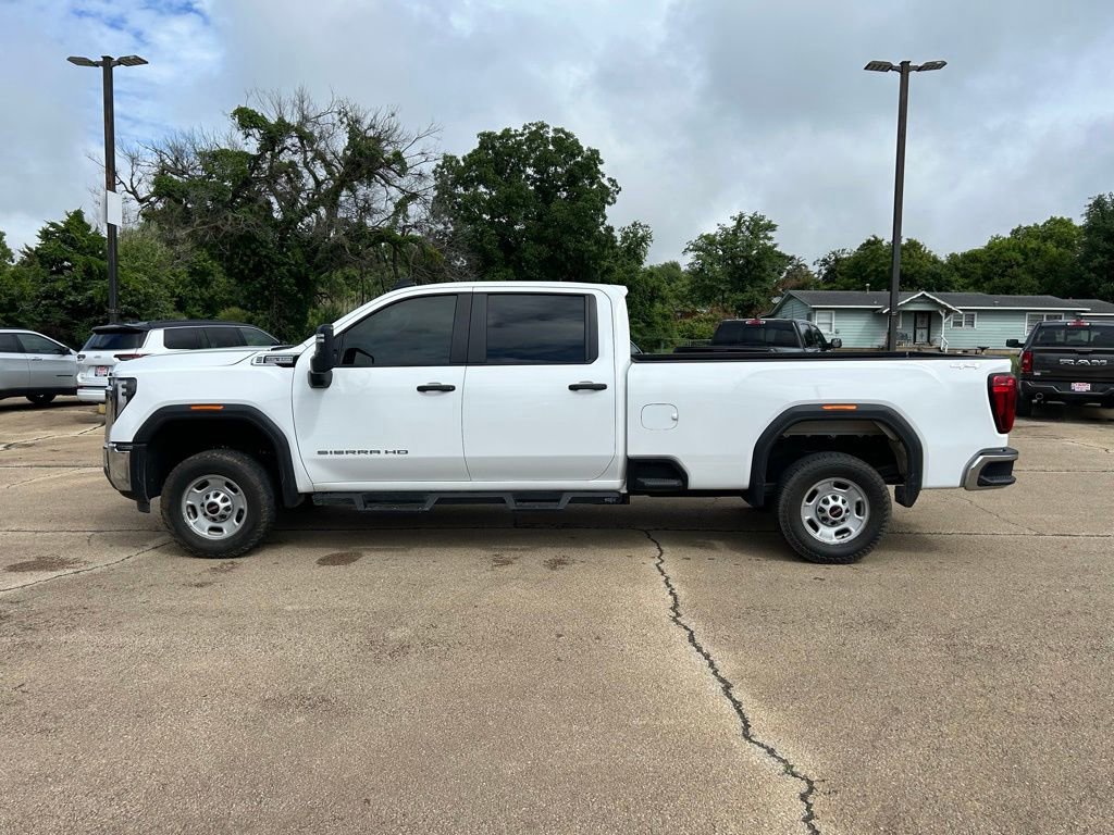 Used 2025 GMC Sierra 2500 Pro w/ 1SA Pro Safety Plus Package AWD/4WD image 2