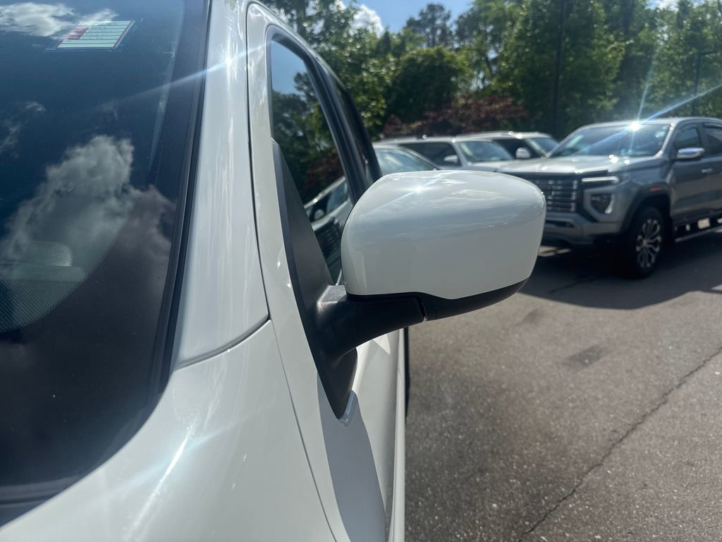 Used 2023 Nissan Frontier SV image 34