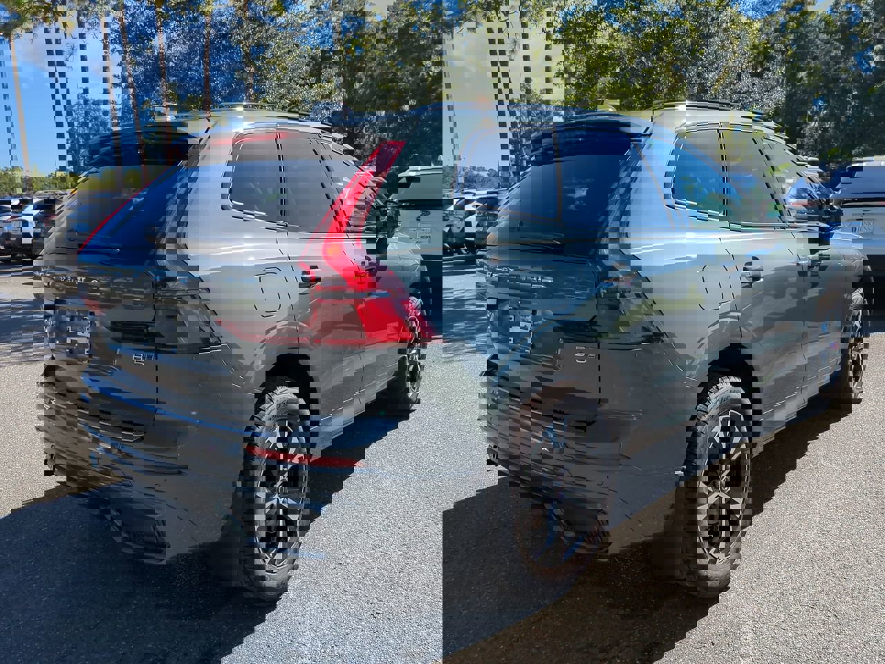 New 2026 Volvo XC60 B5 Core w/ Climate Package image 4
