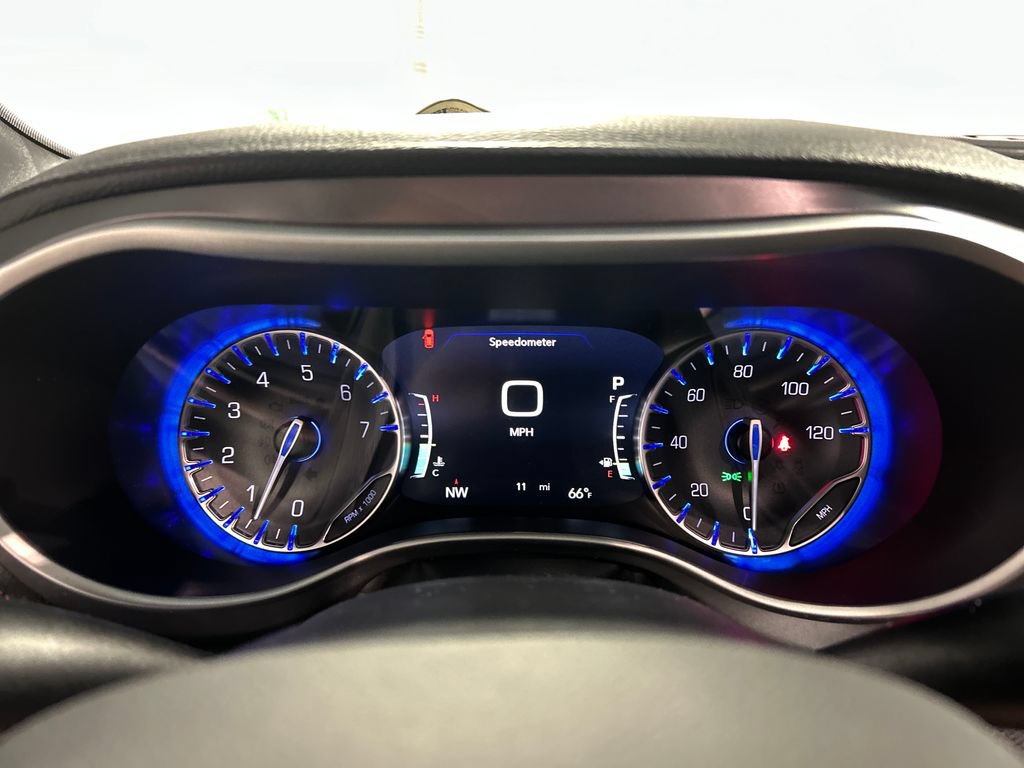 New 2027 Chrysler Pacifica Select FWD image 14
