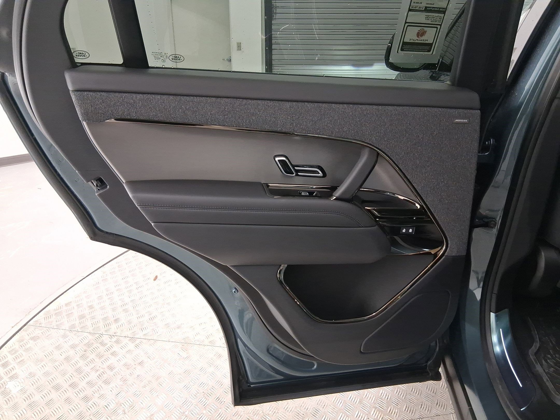 New 2025 Land Rover Range Rover Sport Dynamic SE image 27