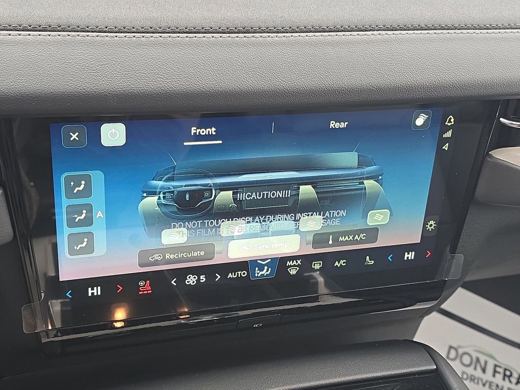 New 2025 Lincoln Navigator Reserve AWD/4WD image 24