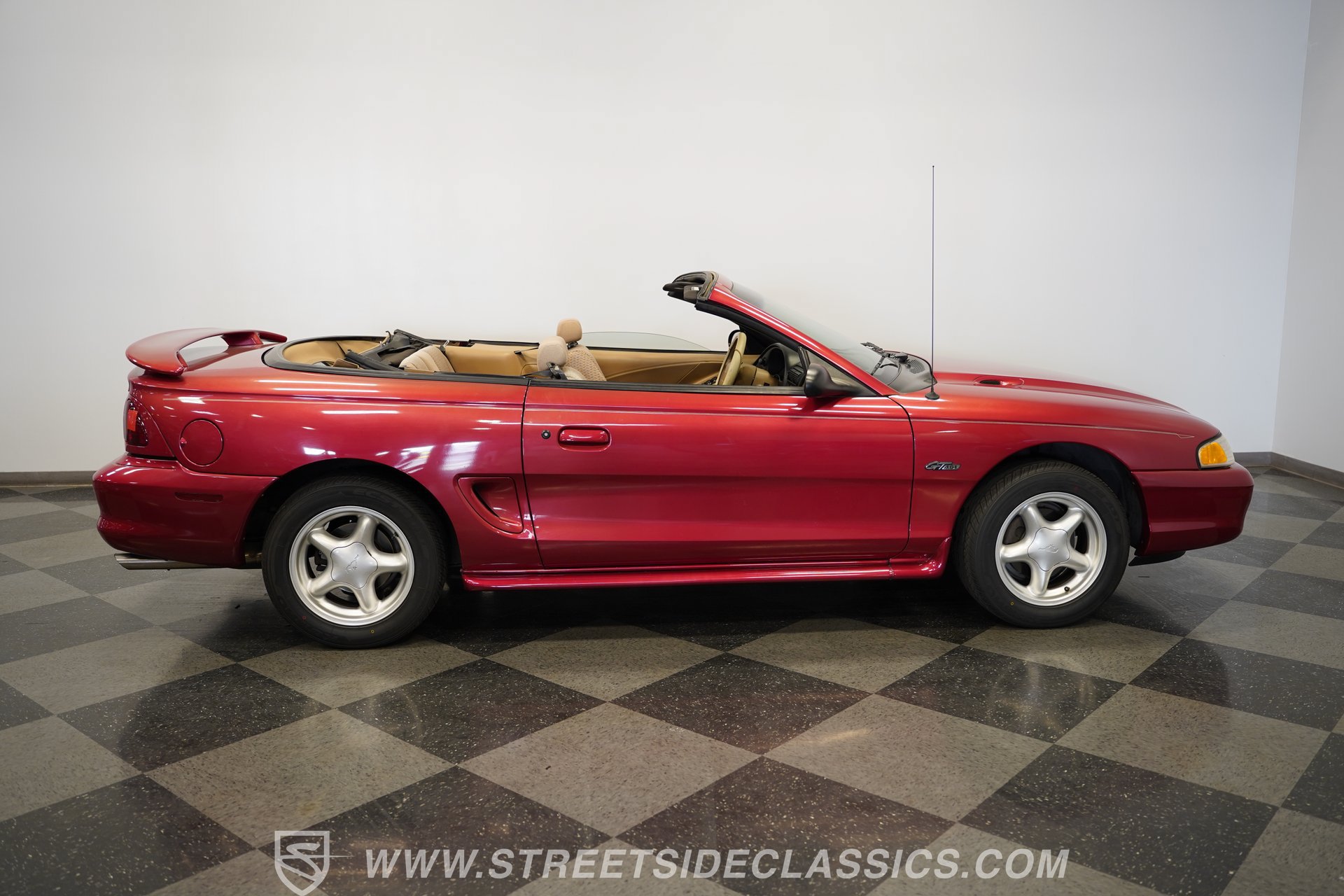 Used 1998 Ford Mustang GT RWD image 15