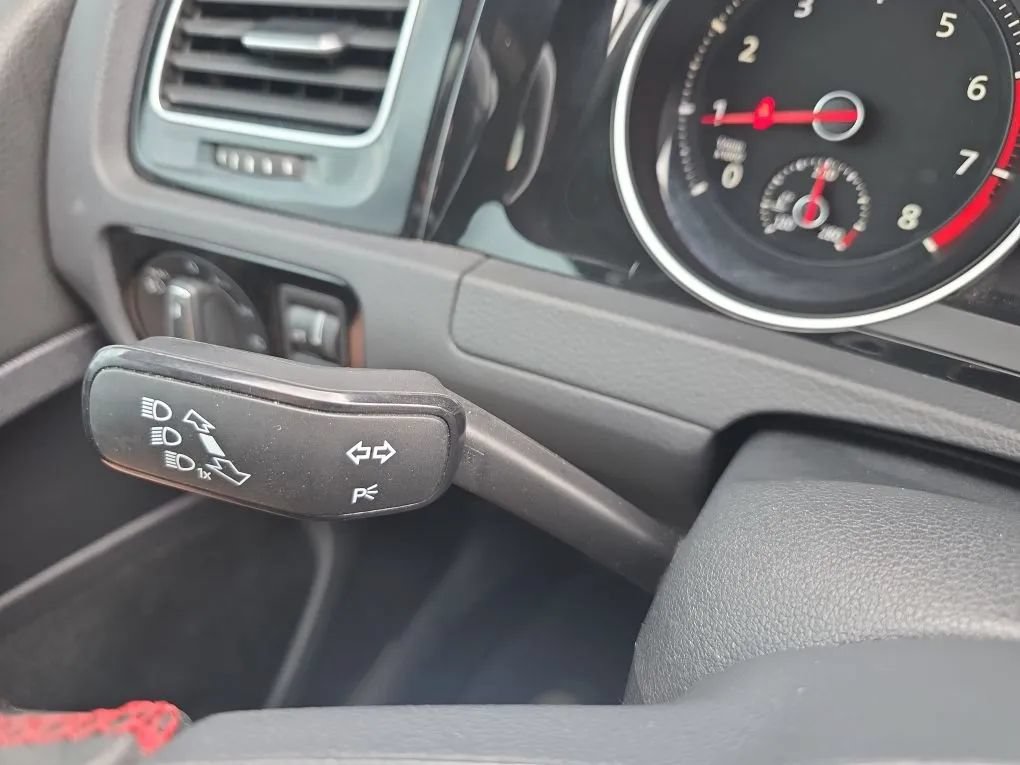 Used 2019 Volkswagen GTI Autobahn FWD image 21