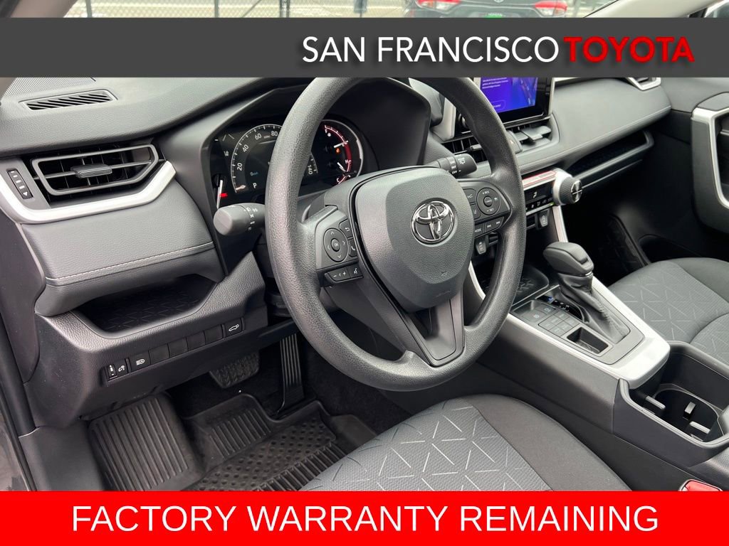Used 2025 Toyota RAV4 XLE AWD/4WD image 13
