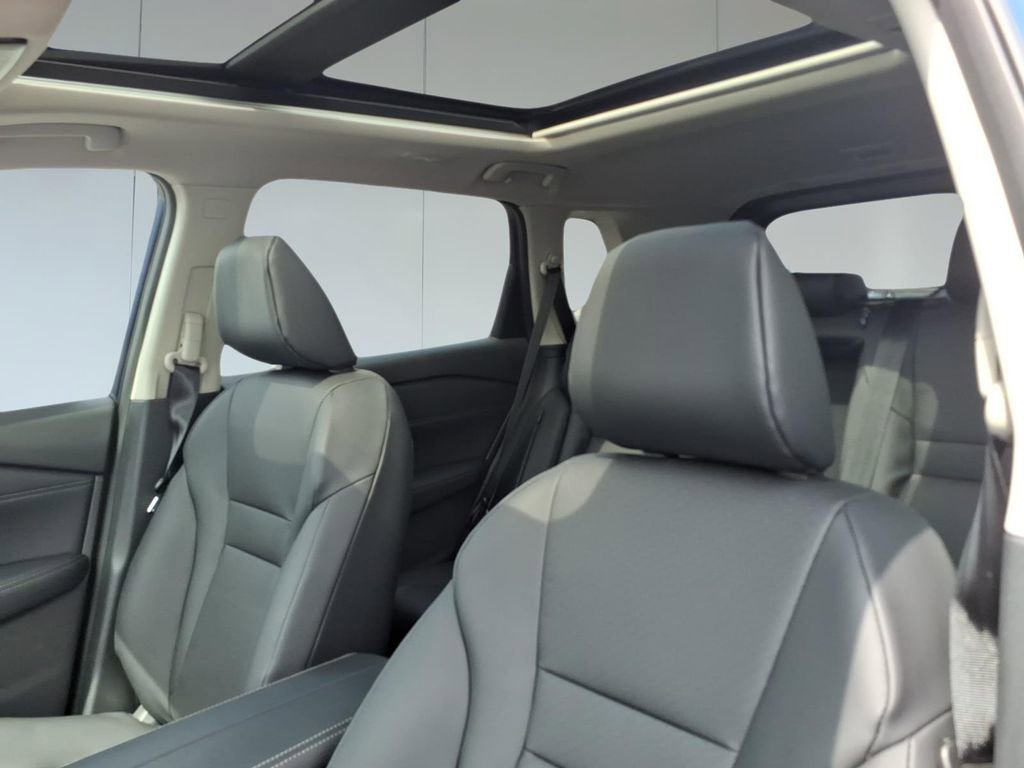New 2026 Nissan Rogue SV FWD image 15