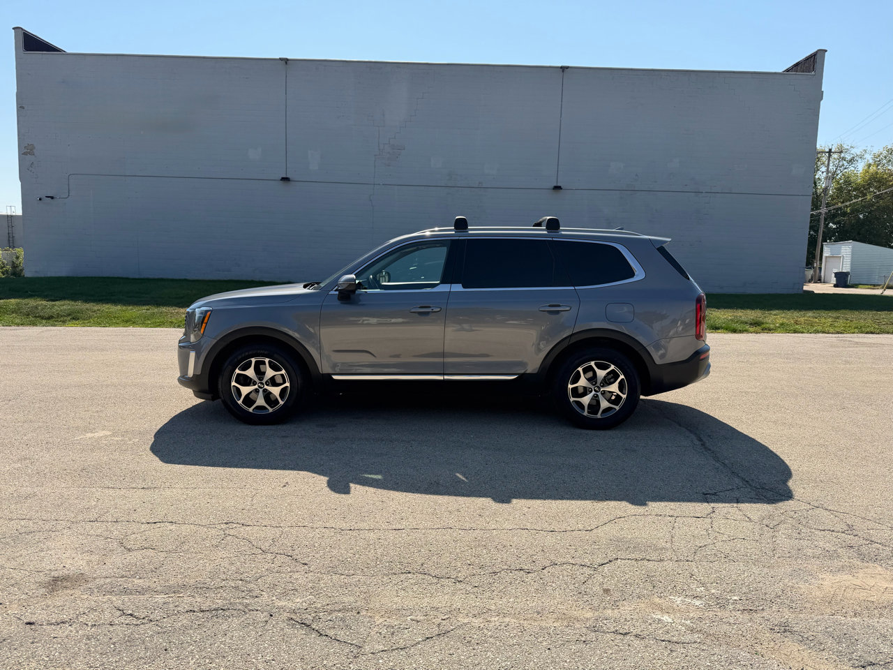 Used 2020 Kia Telluride EX image 4