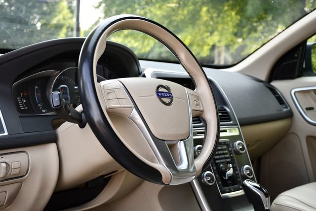 Used 2015 Volvo XC60 T5 Premier FWD image 12