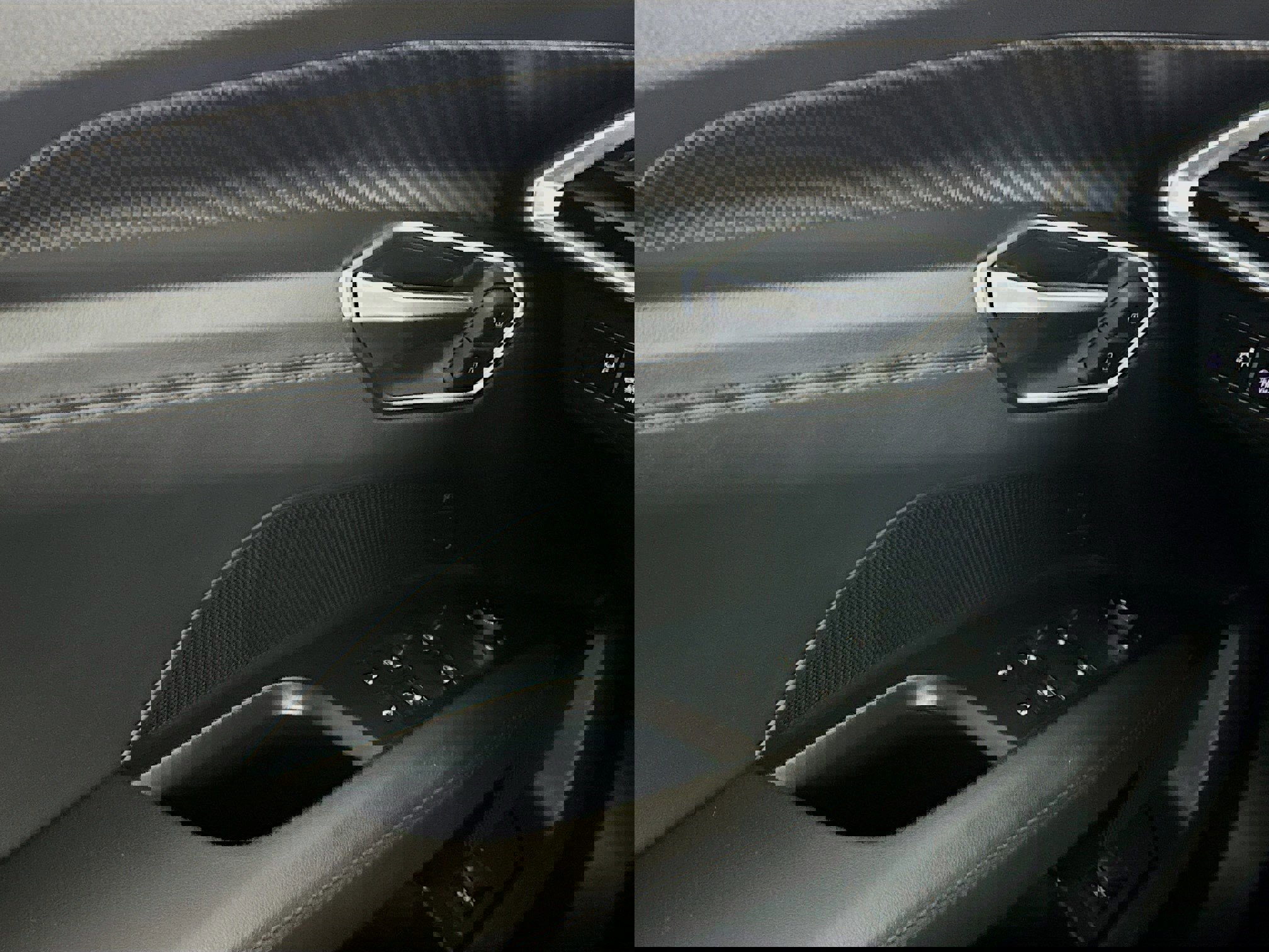 Used 2024 Audi e-tron GT Premium Plus image 15