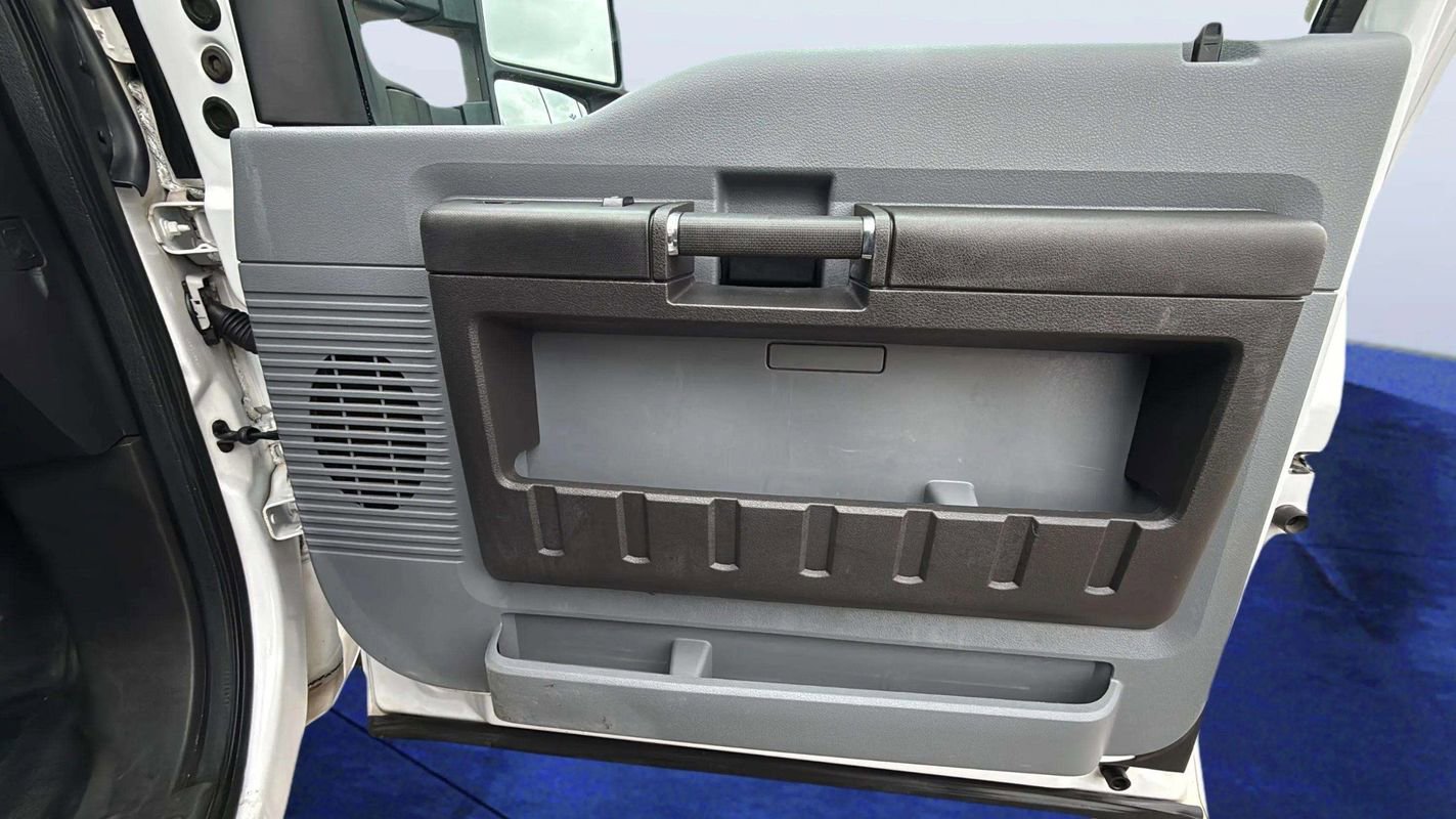 Used 2014 Ford F250 XL w/ Power Equipment Group RWD image 17